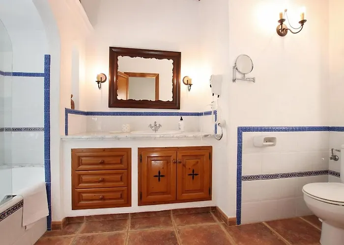 Villa Idyllic Near By Renthousing *