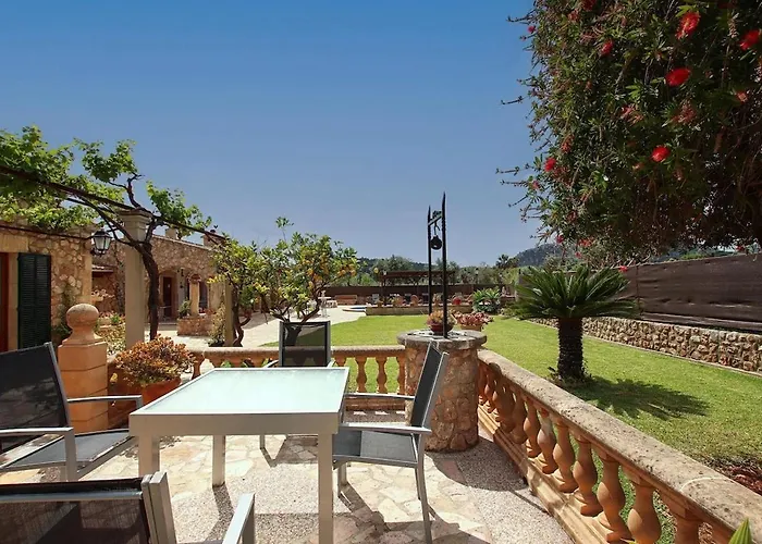 Villa Idyllic Near By Renthousing Pollenca